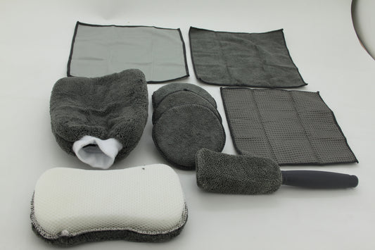 Set of cloths for washing the car i